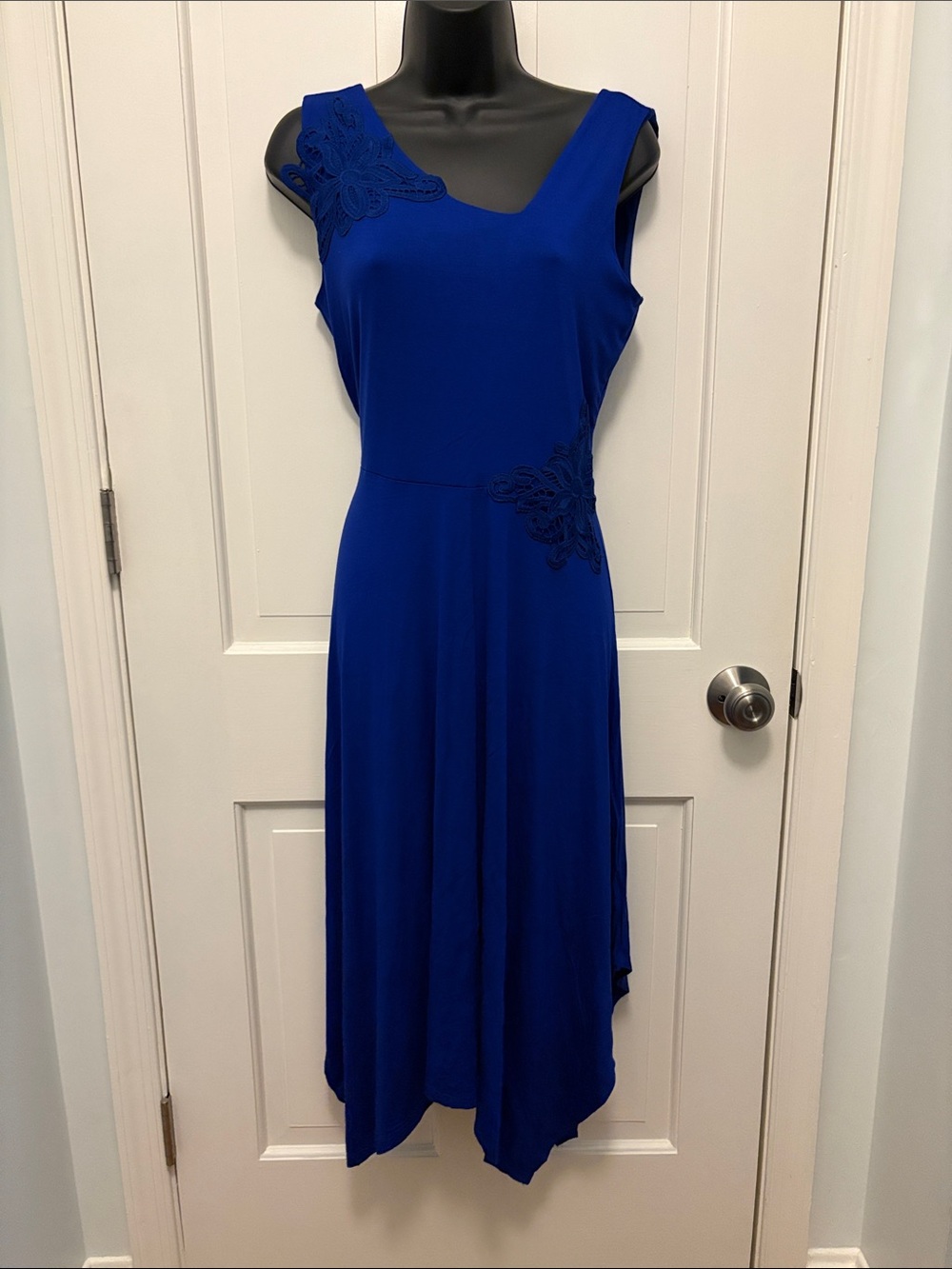 Spense Asymmetrical Royal Blue Sleeveless Dress with Lace Appliqué